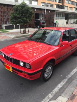 BMW 316 i. E30